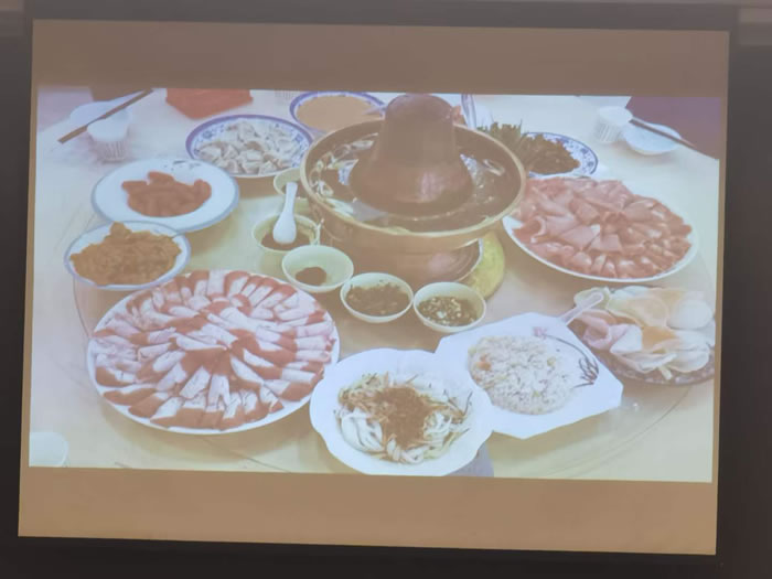 綿陽中旅行假日旅行社舉行胡楊林、南疆專列推薦會